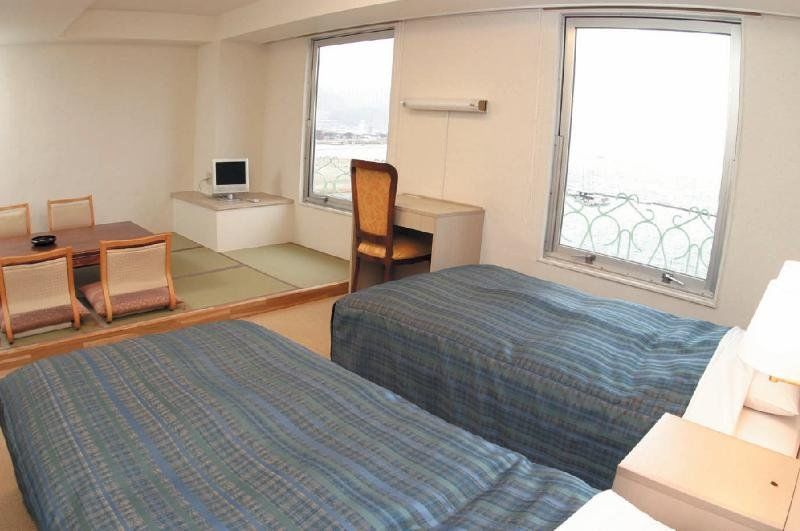 Suwa Lakeside Hotel Buitenkant foto